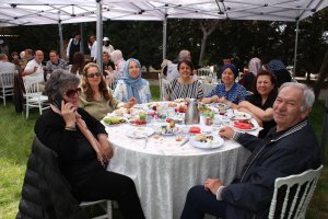 ANNELER GÜNÜ KAHVALTISI VE PLAKET TÖRENİ HAKKINDA