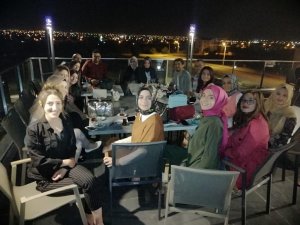 GENÇLİK KOMİSYONUMUZ ve ECZACILIK ÖĞRENCİLERİ İFTARDA BULUŞTU