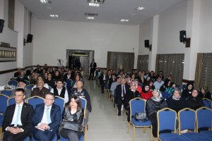 Eczanede İletişim Zor Hastalar Konulu Eğitim Toplantısı Düzenlendi