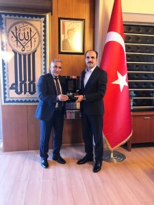 ODAMIZ YÖNETİM KURULU KONYA BÜYÜKŞEHİR BELEDİYE BAŞKANI SN. UĞUR İBRAHİM ALTAY'I ZİYARET ETTİLER