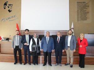ANIT'A ÇELENK SUNUMU VE BASIN AÇIKLAMASI HAKKINDA