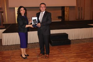 14 Mayıs Eczacılık Günü Gala Yemeği Ve Plaket Töreni Düzenlendi.