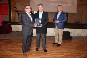 14 Mayıs Eczacılık Günü Gala Yemeği Ve Plaket Töreni Düzenlendi.