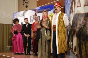 “KÖŞK-Ü MUAMMA” İsimli Tiyatro Oyunu Meslektaşlarımıza Özel Gösterim olarak sergilendi.