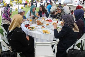 Geleneksel Anneler Günü Brunch Etkinliği