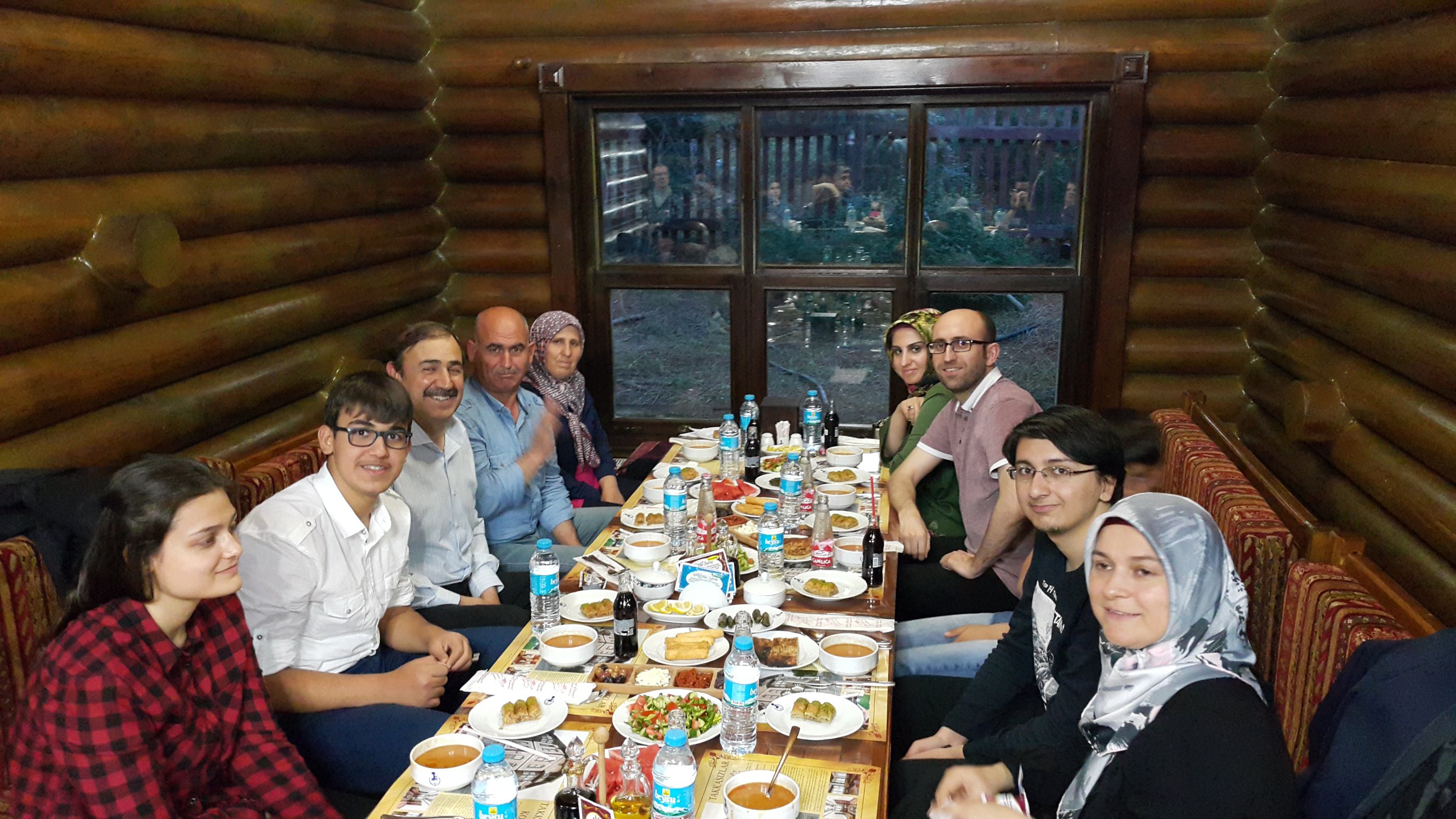 AKŞEHİR VE ILGIN İLÇELERİNDEKİ MESLEKTAŞLARIMIZ İLE  İFTARDA BULUŞTUK.