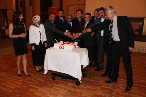 14 Mayıs Eczacılık Günü Gala Yemeği Ve Plaket Töreni Düzenlendi.