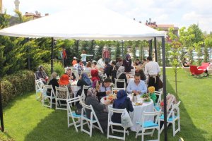 Geleneksel Anneler Günü Brunch Etkinliği