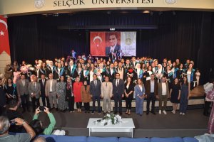 SELÇUK ÜNİVERSİTESİ ECZACILIK FAKÜLTESİ MEZUNİYET TÖRENİ