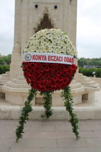 ANIT'A ÇELENK SUNUMU VE BASIN AÇIKLAMASI HAKKINDA