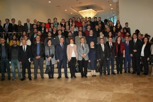 SELÇUK ECZA DEPOSU VE FARMAZİ AKADEMİ İŞBİRLİĞİ İLE EĞİTİM DÜZENLENDİ