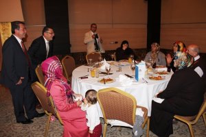 14 Mayıs Eczacılık Günü Gala Yemeği Ve Plaket Töreni Düzenlendi.