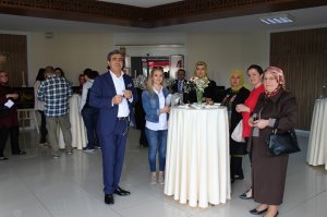 Eczanede Eleman Yönetimi Ve Durumsal Liderlik İsimli Eğitim Düzenlendi.