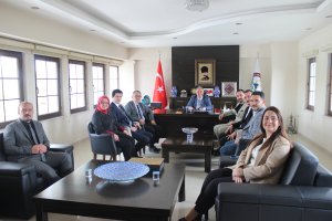 BURSA ECZA KOOPERATİFİ YÖNETİCİLERİNİN ODAMIZI ZİYARETİ HAKKINDA