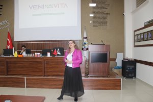 ECZANELERDE KIŞ AYLARINDA DESTEK ÜRÜNLERİ EĞİTİMİ  ODAMIZ KONFERANS SALONUNDA DÜZENLENDİ