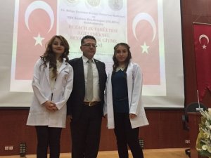 Erzurum Atatürk Üniversitesi Eczacılık Fakültesi 3. Geleneksel Beyaz Önlük Giyme Töreni Düzenlendi.