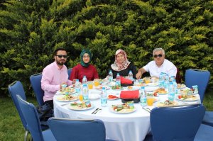 GELENEKSEL ANNELER GÜNÜ KAHVALTISI ETKİNLİĞİ DÜZENLENDİ.