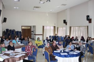 "Smart Eczane Projesi” eğitimleri “Sürekli Mesleki Gelişim” ve “Astım/KOAH” konu başlıkları adı altında başladı.