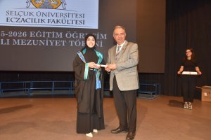 SELÇUK ÜNİVERSİTESİ ECZACILIK FAKÜLTESİ MEZUNİYET TÖRENİ