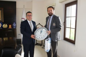 İTÜ KUZEY KIBRIS TÜRK CUMHURİYETİ YERLEŞKESİ UZAKTAN EĞİTİM MERKEZ MÜDÜRLERİ VE SELÇUK ÜNİVERSİTESİ SÜREKLİ EĞİTİM MERKEZİ MÜDÜRÜ ODAMIZI ZİYARETİ