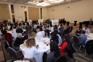 KAMUDA GÖREVLİ ECZACILAR ÇALIŞTAYI