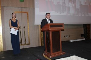 14 Mayıs Eczacılık Günü Gala Yemeği Ve Plaket Töreni Düzenlendi.