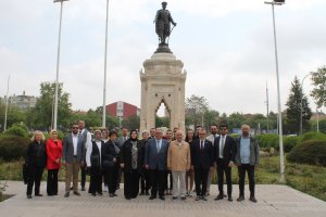 ANIT'A ÇELENK SUNUMU VE BASIN AÇIKLAMASI HAKKINDA