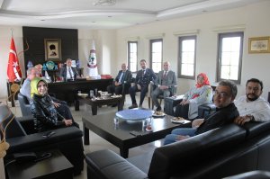 BURSA ECZA KOOPERATİFİ YÖNETİCİLERİNİN ODAMIZI ZİYARETİ HAKKINDA