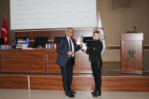 BESİN TAKVİYELERİNİN SAĞLIK İÇİN ÖNEMİ KONULU EĞİTİM SEMİNERİ DÜZENLENDİ