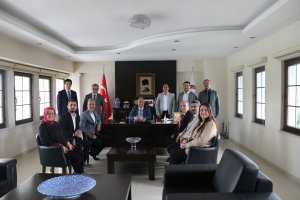 NEVZAT ECZA DEPOSU ODAMIZ YÖNETİM KURULUNU ZİYARET ETTİ