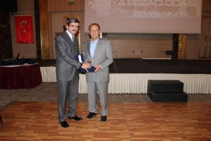 14 Mayıs Eczacılık Günü Gala Yemeği Ve Plaket Töreni Düzenlendi.