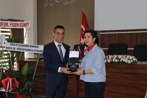 14 MAYIS ECZACILIK GÜNÜ PLAKET TÖRENİ HAKKINDA