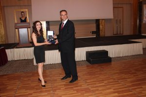 14 Mayıs Eczacılık Günü Gala Yemeği Ve Plaket Töreni Düzenlendi.