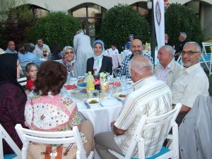 Odamız Bahçesinde İftar Yemeği Programı Düzenlendi.