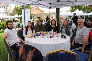 ANNELER GÜNÜ KAHVALTISI VE PLAKET TÖRENİ HAKKINDA