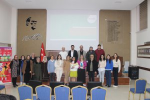 ECZANELERDE KIŞ AYLARINDA DESTEK ÜRÜNLERİ EĞİTİMİ  ODAMIZ KONFERANS SALONUNDA DÜZENLENDİ