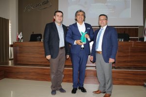Eczanede Eleman Yönetimi Ve Durumsal Liderlik İsimli Eğitim Düzenlendi.