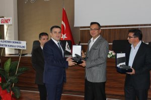 14 MAYIS ECZACILIK GÜNÜ PLAKET TÖRENİ HAKKINDA