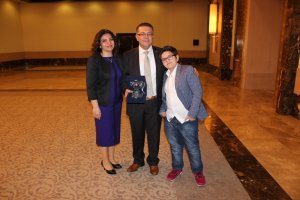14 Mayıs Eczacılık Günü Gala Yemeği Ve Plaket Töreni Düzenlendi.