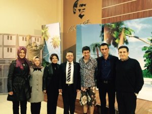Cengiz Küçükayvaz Tiyatro Grubu Meslektaşlarımıza Özel "Düş Yakamdan" İsimli Tiyatro Oyunu