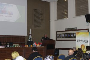 KRONİK VE OTOİMMÜN HASTALARDA BAĞIRSAK SAĞLIĞININ ÖNEMİ KONULU EĞİTİM ODAMIZ KONFERANS SALONUNDA DÜZENLENDİ