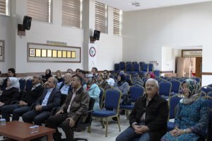 FARMAKOVİJİLANS EĞİTİMİ DÜZENLENDİ