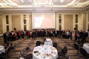 KAMUDA GÖREVLİ ECZACILAR ÇALIŞTAYI